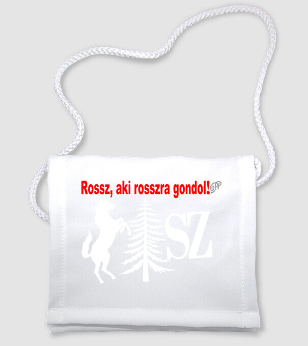  minta fehér pólón