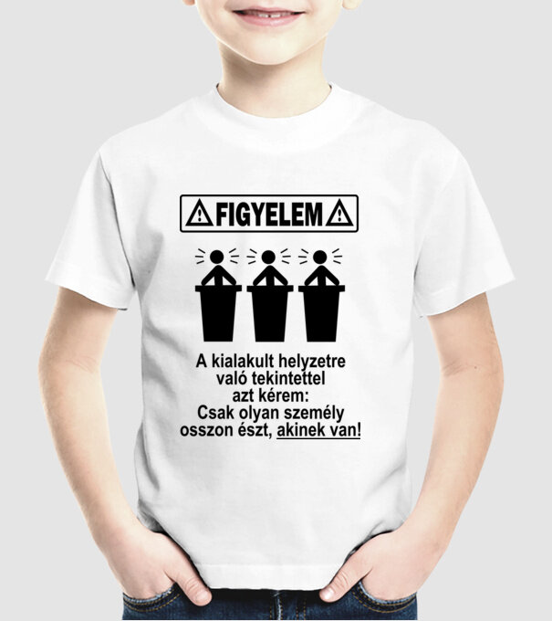  minta fehér pólón