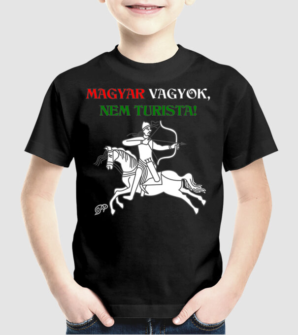  minta fekete pólón