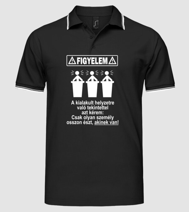  minta fekete pólón