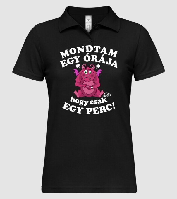  minta fekete pólón