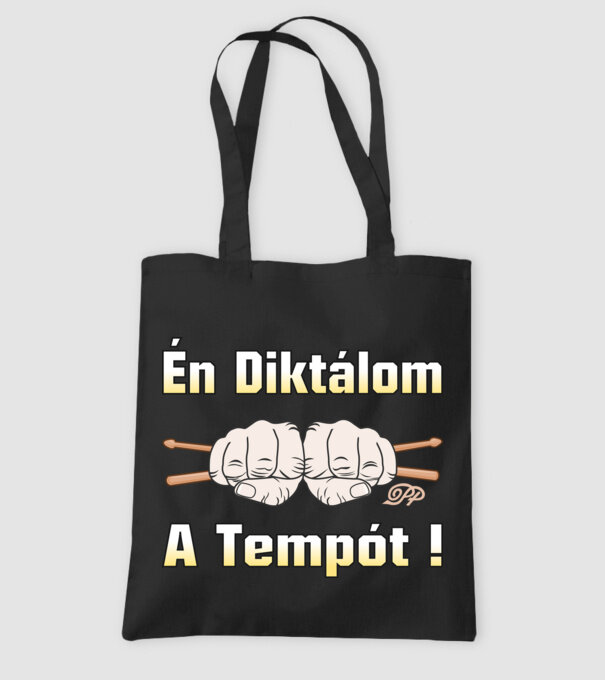  minta fekete pólón