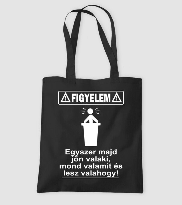  minta fekete pólón