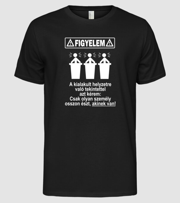  minta fekete pólón