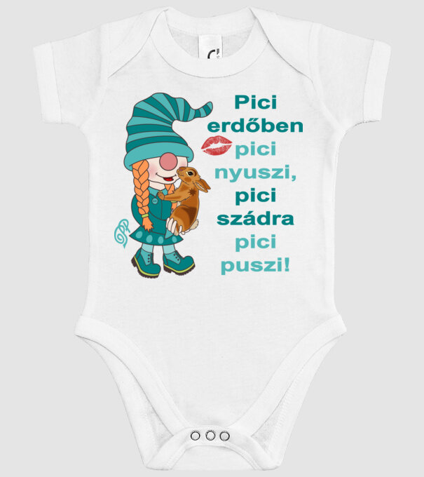  minta fehér pólón