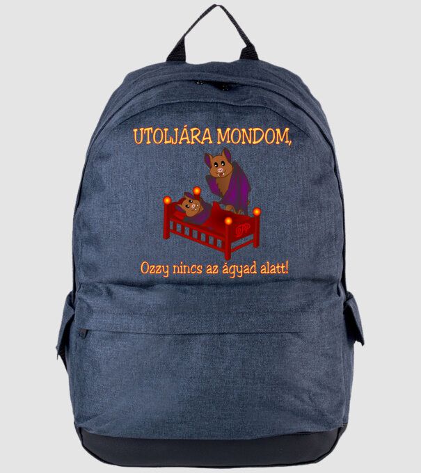  minta farmerkék pólón