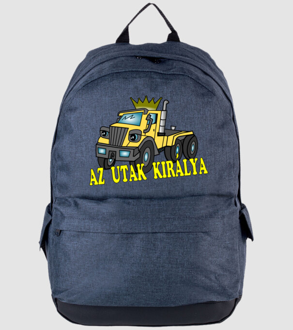  minta farmerkék pólón