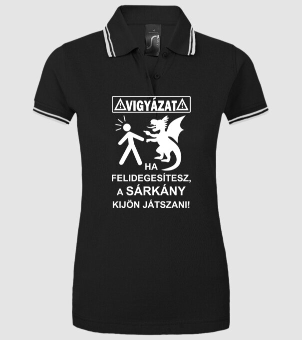  minta fekete pólón