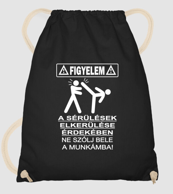  minta fekete pólón