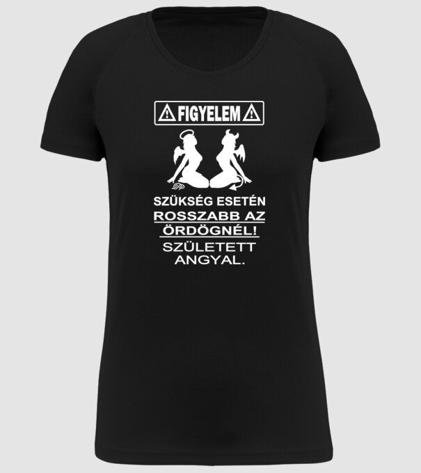  minta fekete pólón