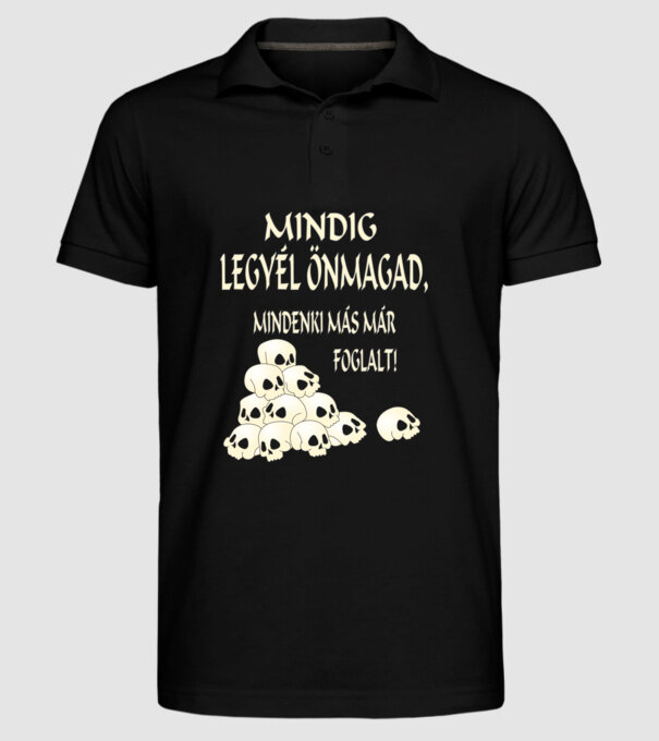  minta fekete pólón