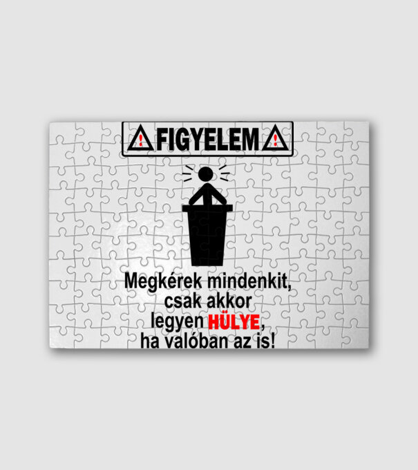  minta fehér pólón