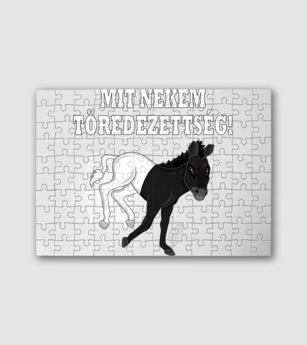  minta fehér pólón
