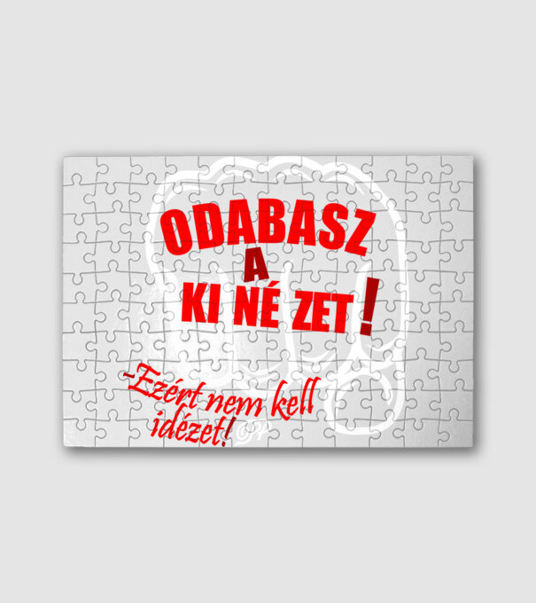  minta fehér pólón