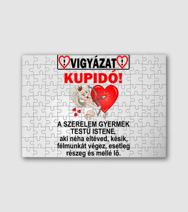  minta fehér pólón