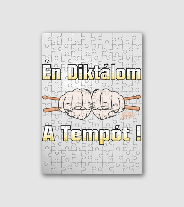  minta fehér pólón