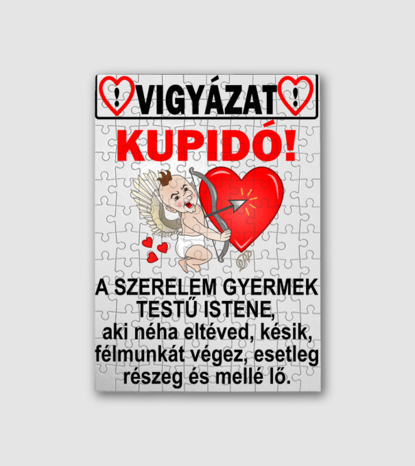  minta fehér pólón