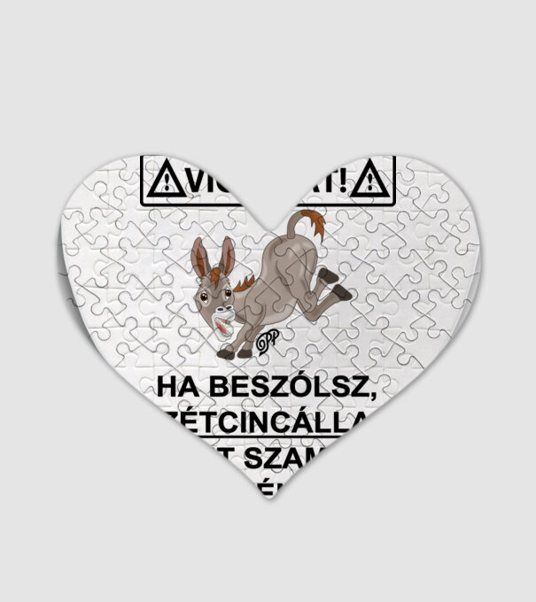  minta fehér pólón