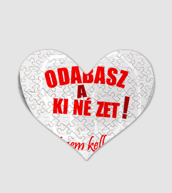  minta fehér pólón
