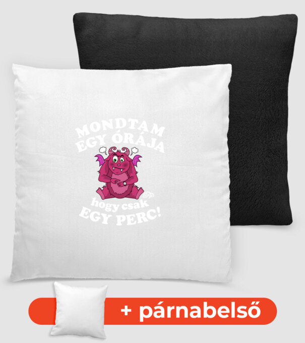  minta fekete pólón