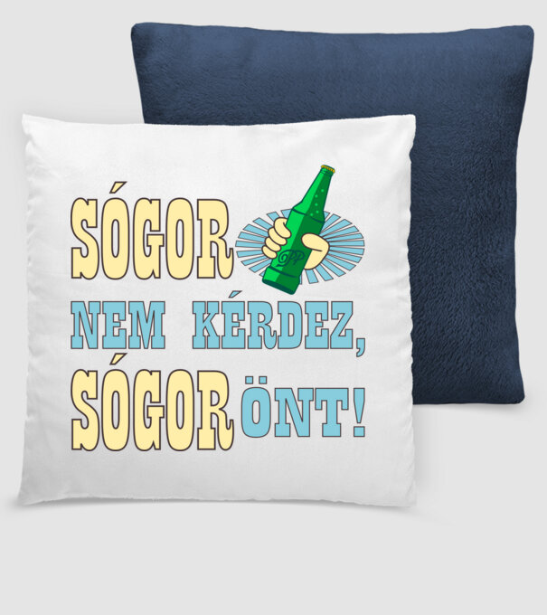  minta sötétkék pólón